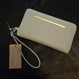 Steve Madden NWT Zip Wallet / Wristlet